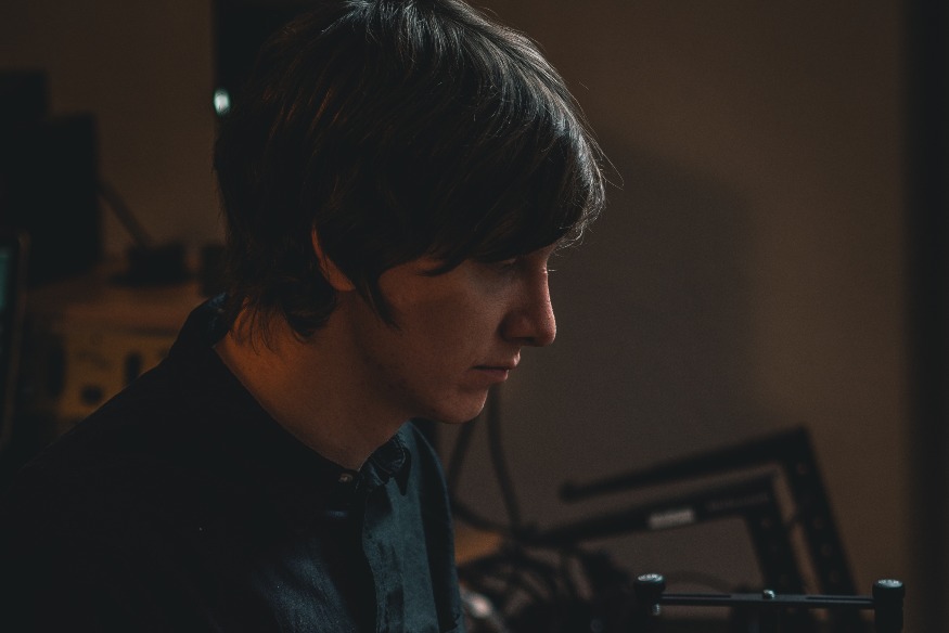 Elkvilla - Strangers