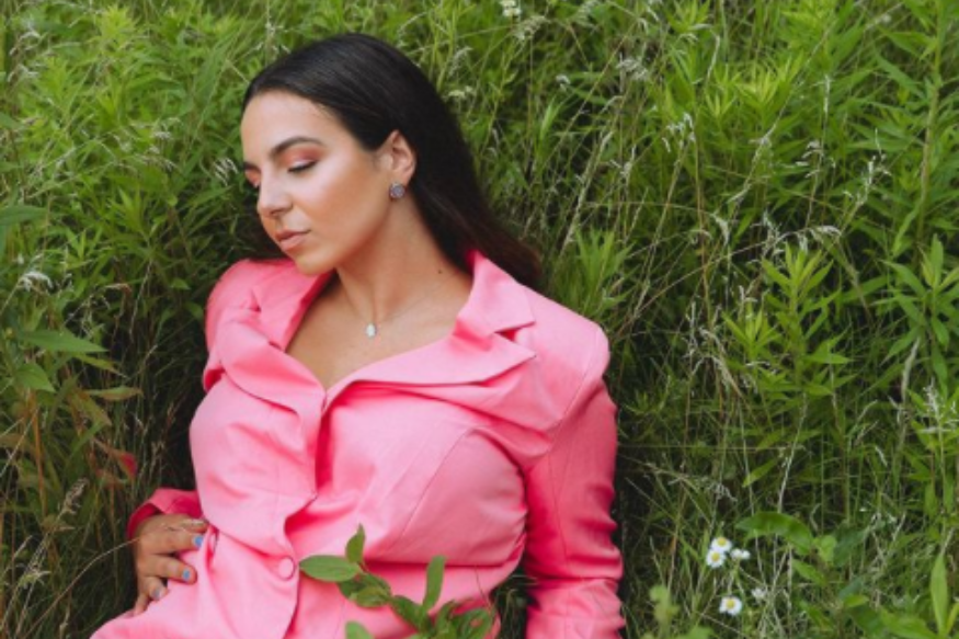 Ariana Fig - Polar Opposite